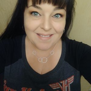 Meet your Posher, Lacy